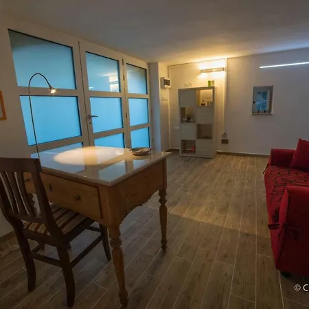 לינה וארוחת בוקר Domus Relax