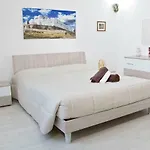 לינה וארוחת בוקר Domus Relax