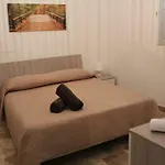 לינה וארוחת בוקר Domus Relax